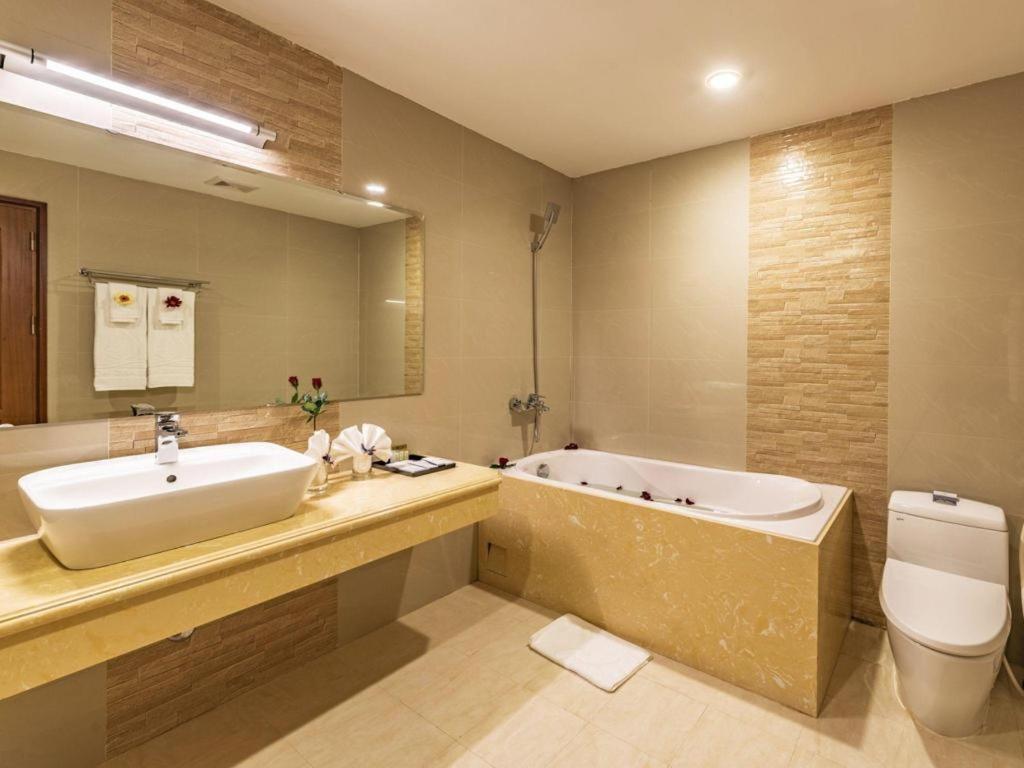 Lam Giang Hotel Vinh Eksteriør billede