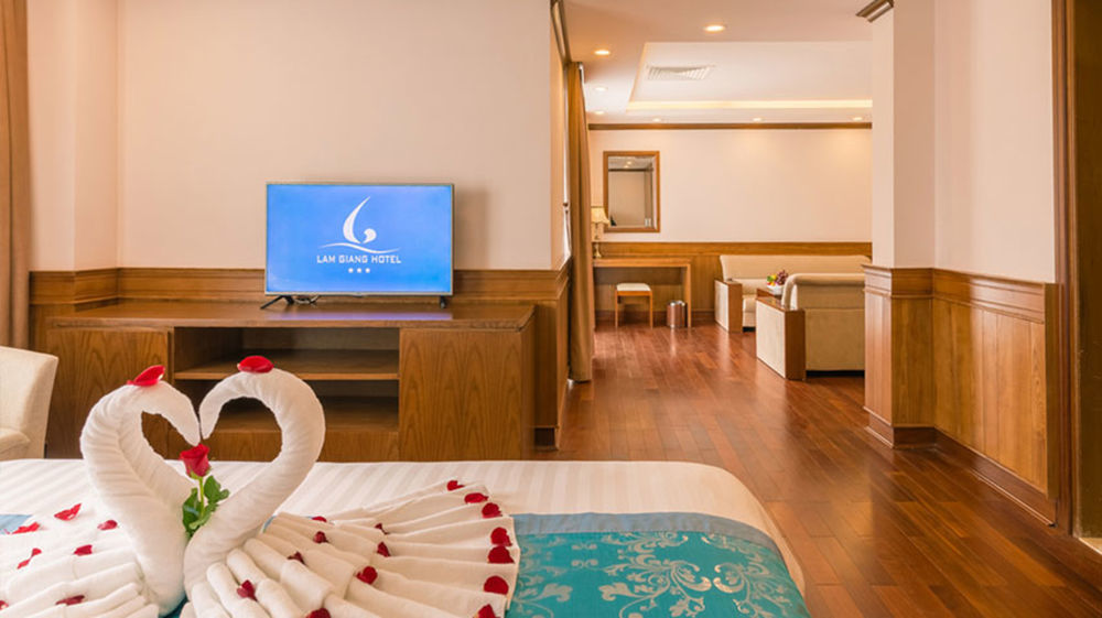 Lam Giang Hotel Vinh Eksteriør billede