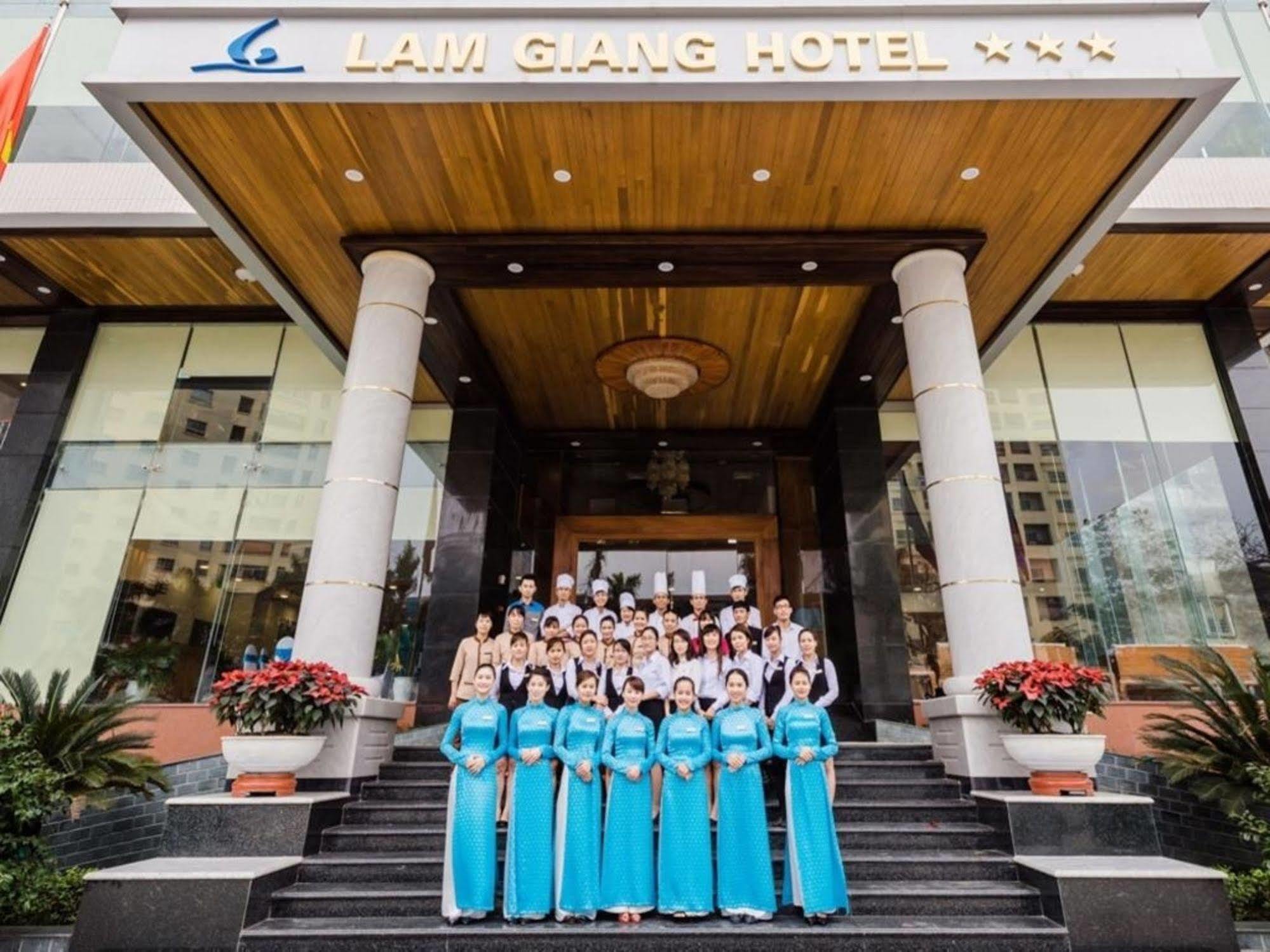 Lam Giang Hotel Vinh Eksteriør billede