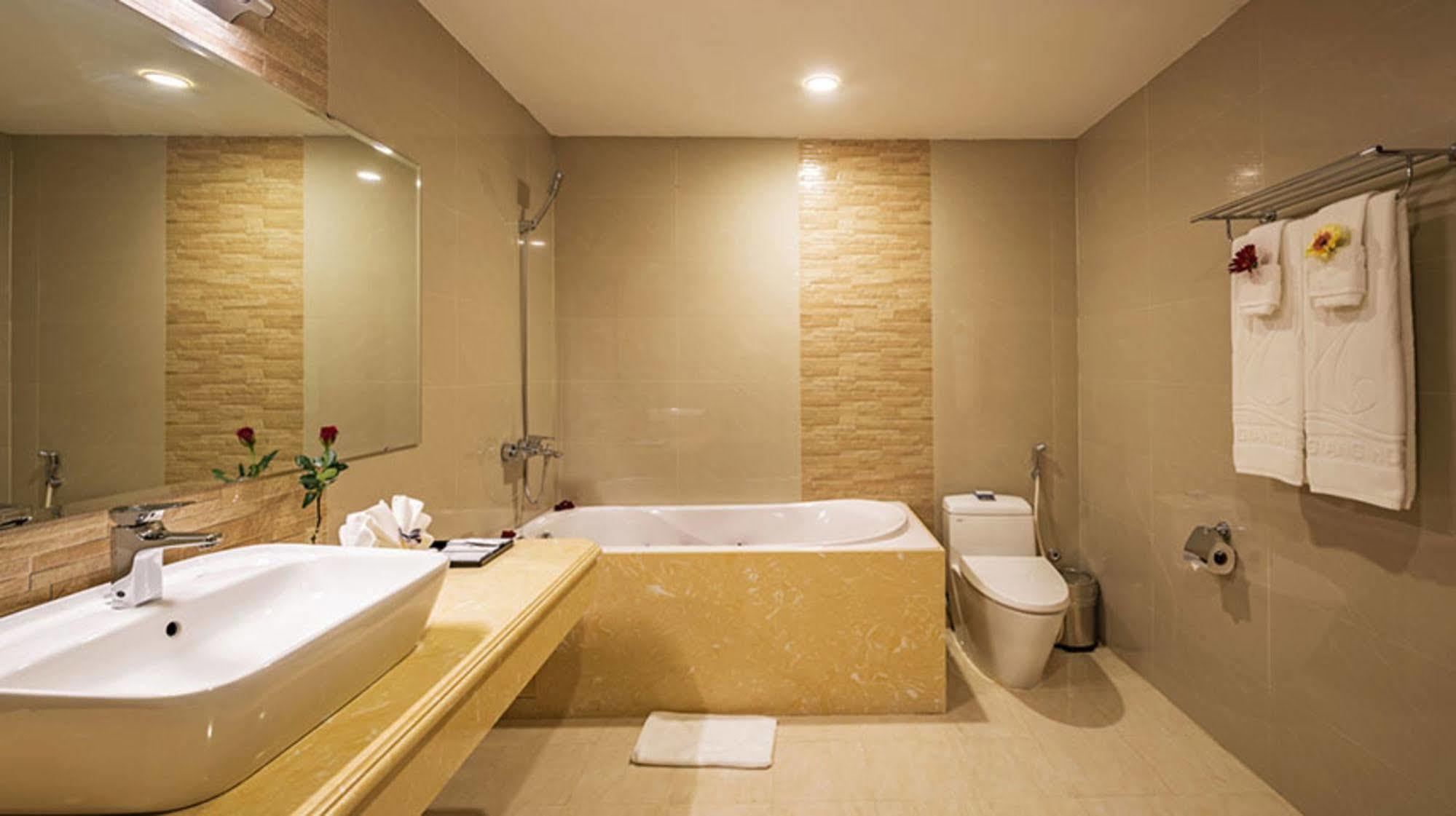 Lam Giang Hotel Vinh Eksteriør billede