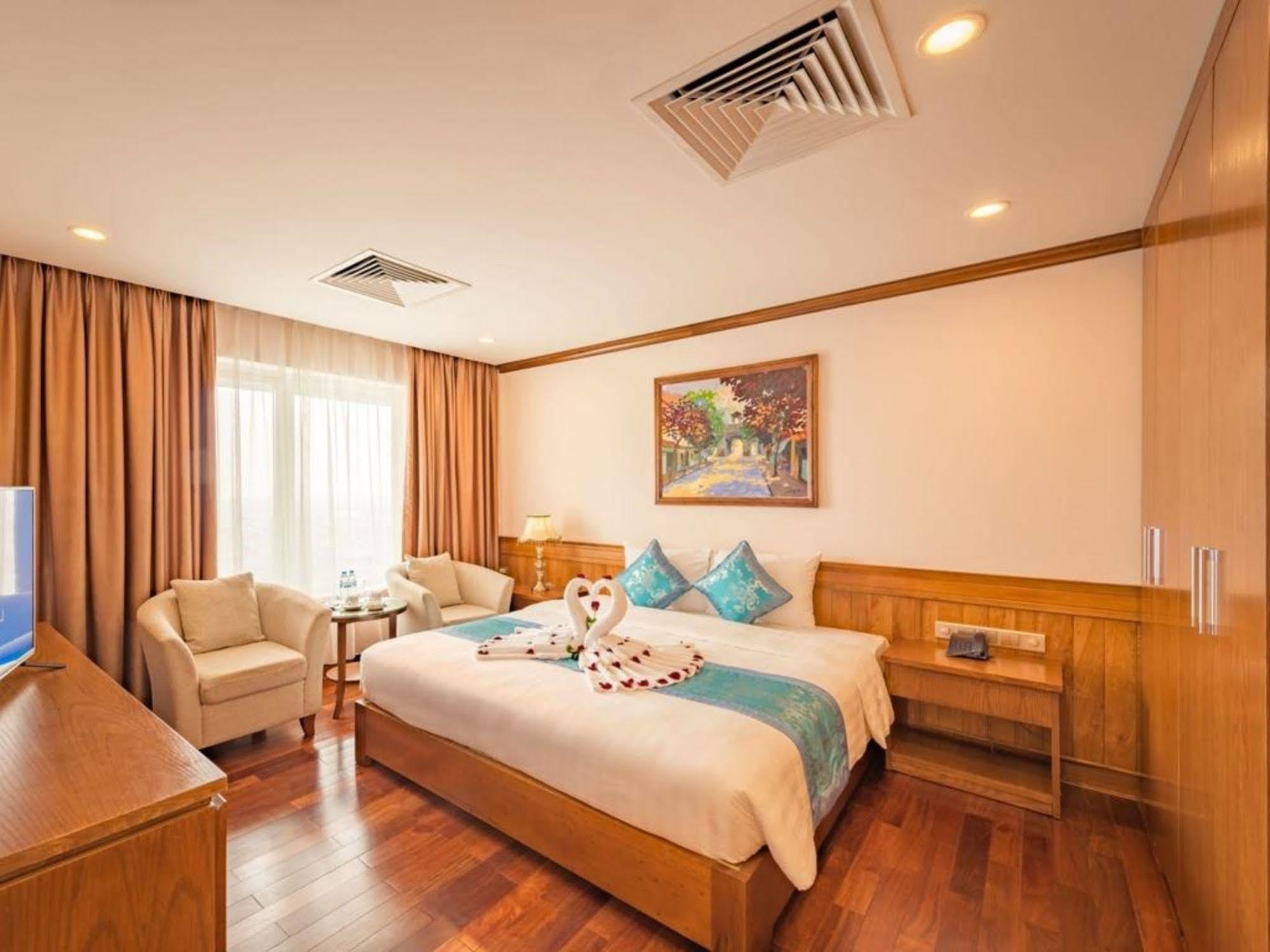 Lam Giang Hotel Vinh Eksteriør billede